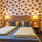 Zur Lindenau Gasthof 4*