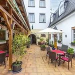 Zur Lindenau Ruedesheim am Rhein