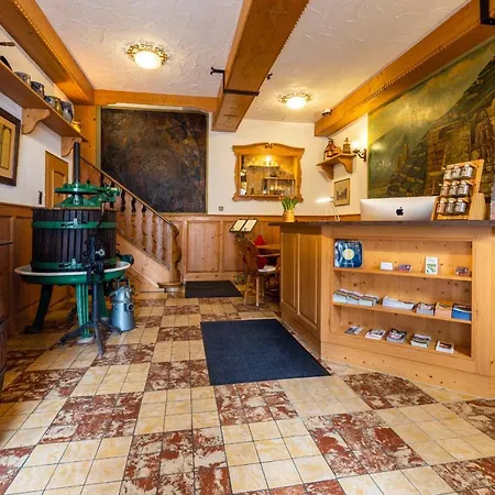 Pensión Zur Lindenau 3*