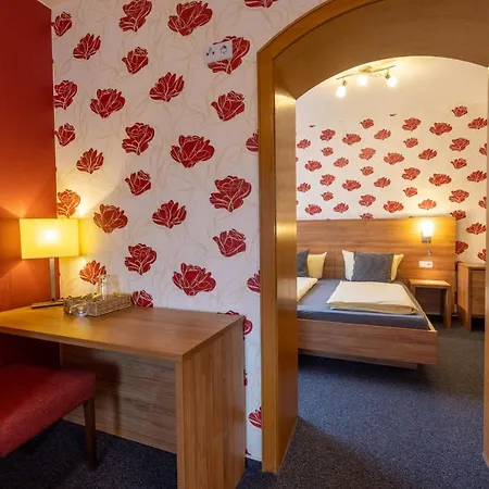 Pensión Zur Lindenau 3*