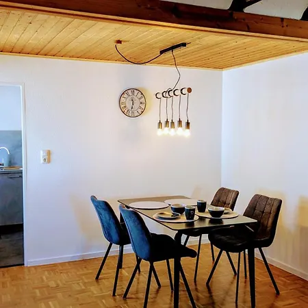 Zur Lindenau 4*