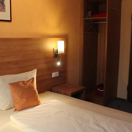 Zur Lindenau Rüdesheim am Rhein