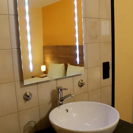 Zur Lindenau Maison d'hôtes 3*