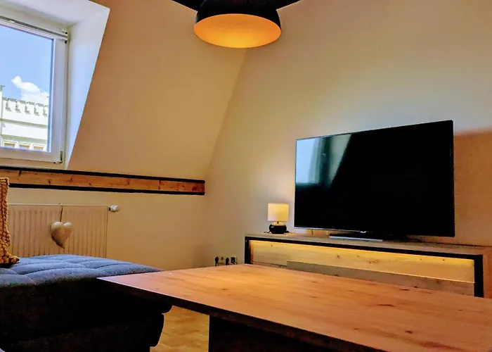 Zur Lindenau 4* Rüdesheim am Rhein