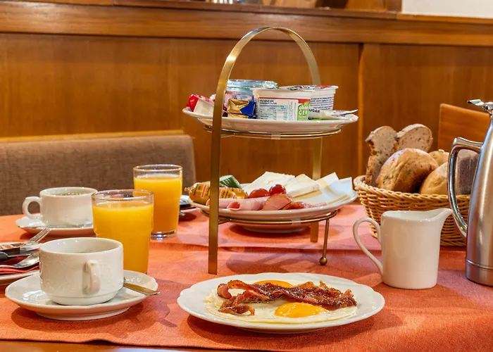 Zur Lindenau Pensionat 4*