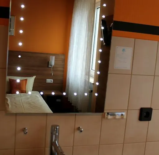 Zur Lindenau 4* Rüdesheim am Rhein